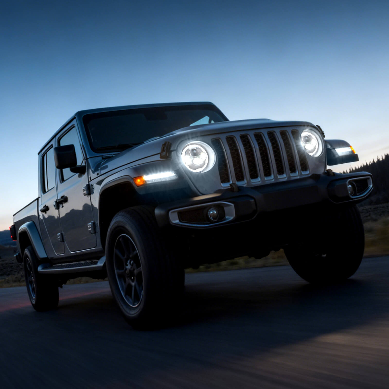 7 Inch Round LED Headlights with Hi/Lo Beam DRL Turn Signal, Compatible with Jeep Wrangler JK JKU TJ LJ,Chevy, Anti-glare, Plug and Play, IP67 Waterproof